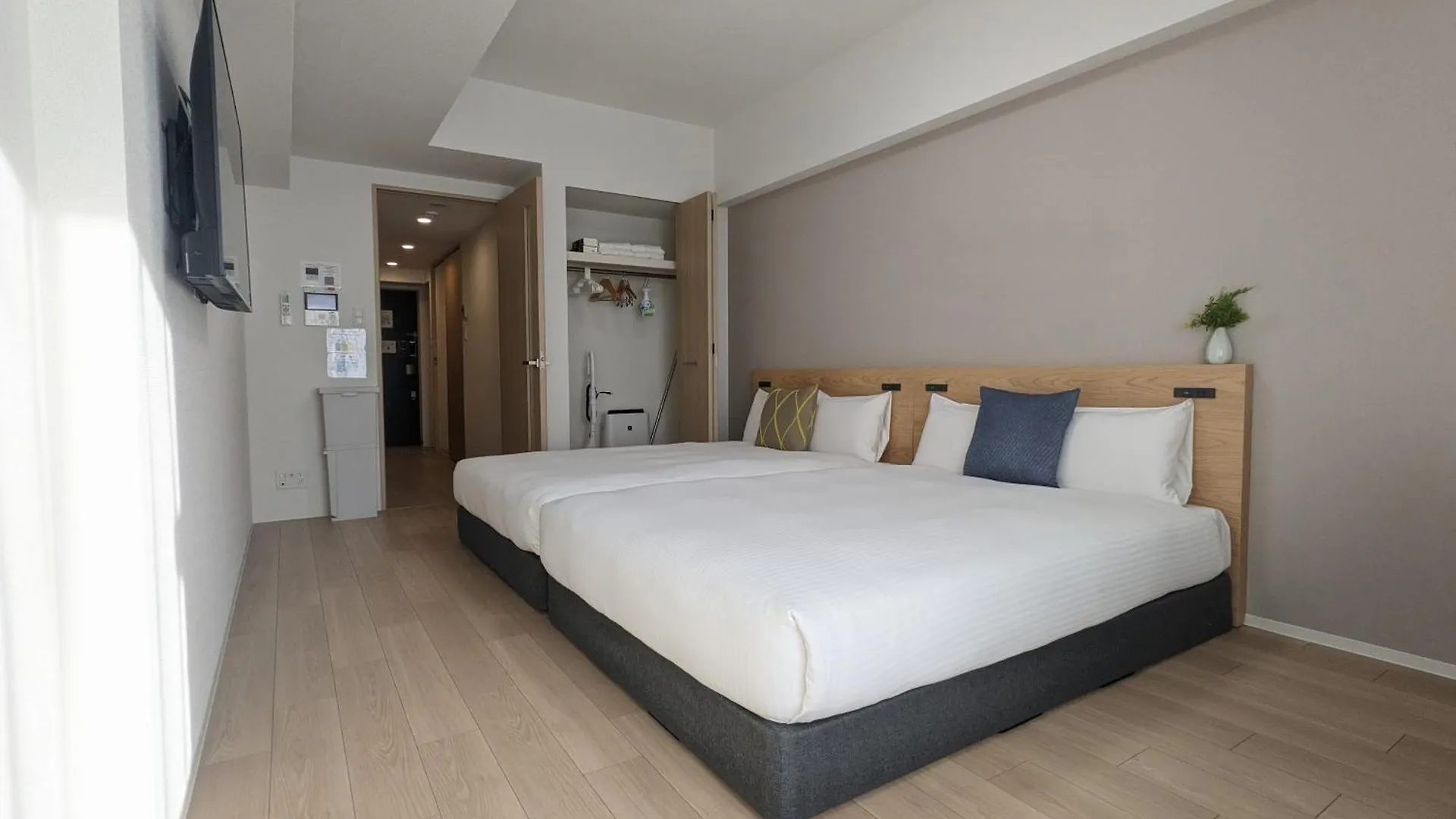 Eslead Hotel Osaka Nipponbashi 0*,
